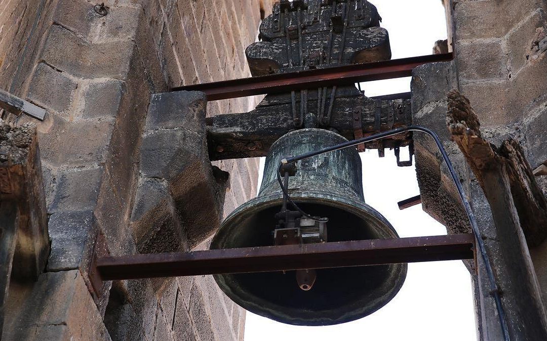 Repic de campanes de Festa Major des del campanar de l’Església de Santa Maria de Cardedeu.